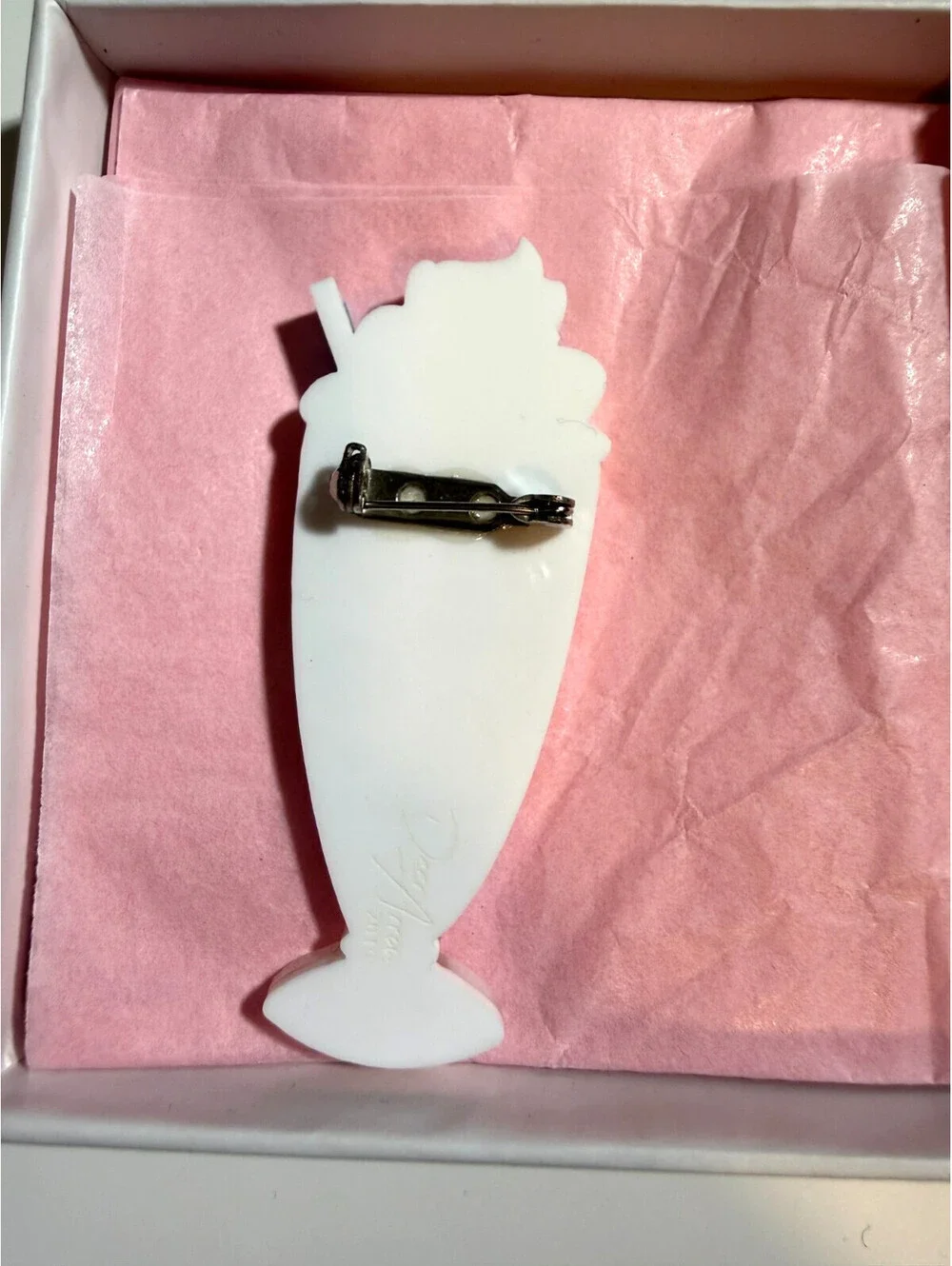 Delicious Diner Shake Brooch Deer Arrow Strawberry Ice Cream Milkshake Pin Rare
